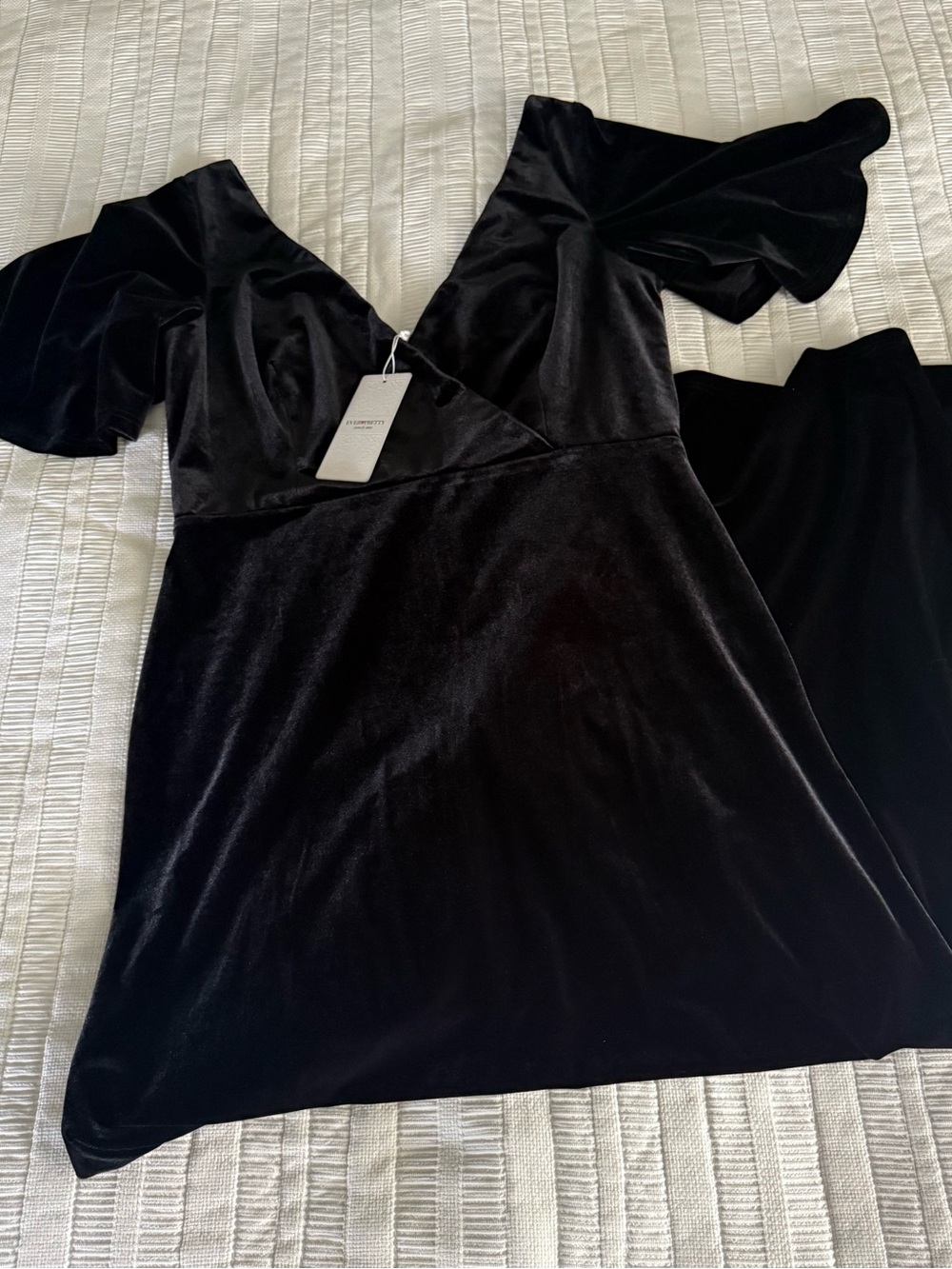 NWT Ever Pretty Velvet Double V Neck Maxi Bridesmaid Dress - Picture 2 of 12